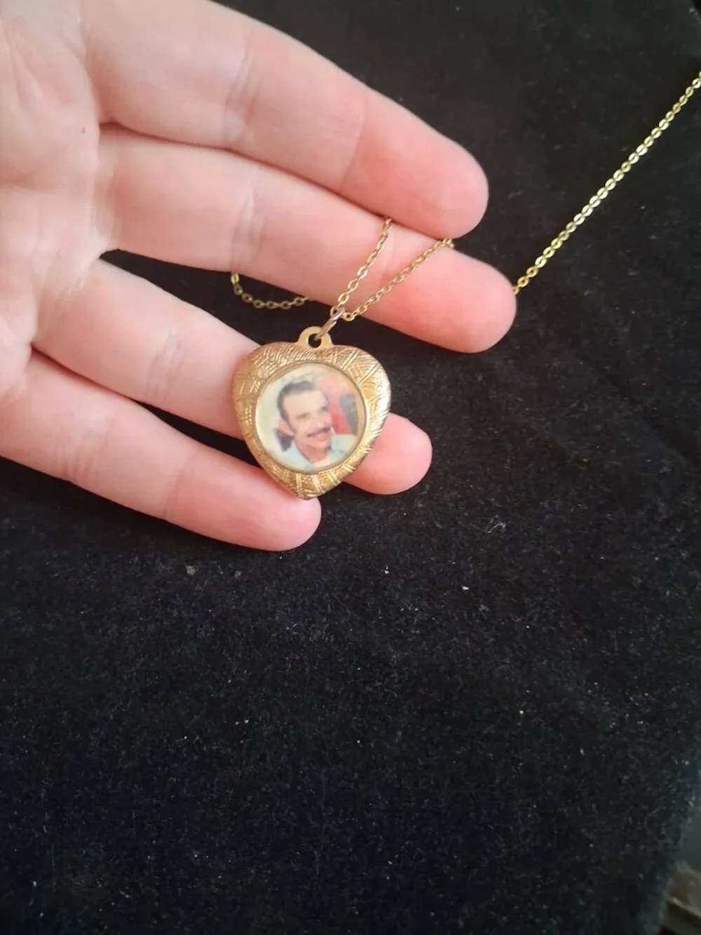 N/A unique gold